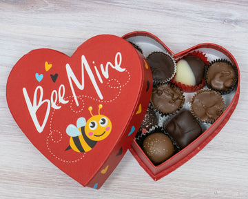 Bumble bee heart box, 4 ounces